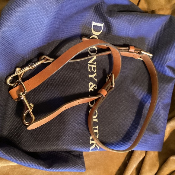 Dooney Bourke - Picture 9 of 10
